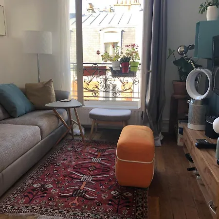 Appartement Recemment Renove, Design Et Confort * Paris